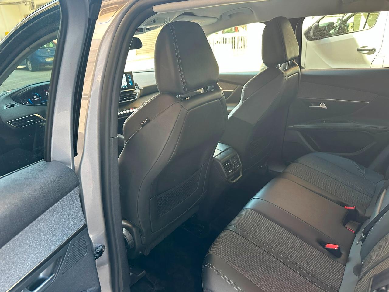 Peugeot 3008 1.5 130CV Allure Pack