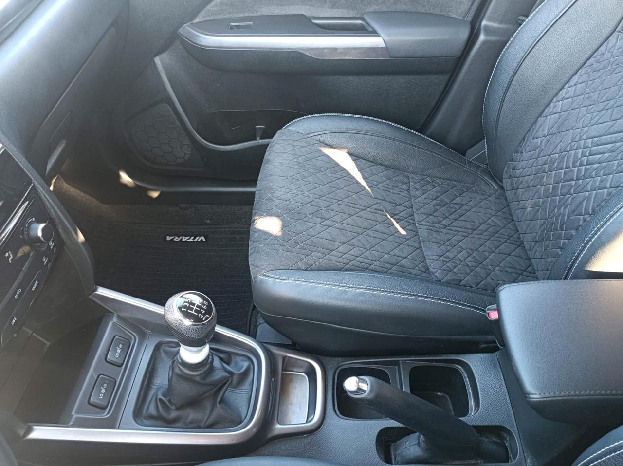 Suzuki Vitara 1.4 Hybrid Top