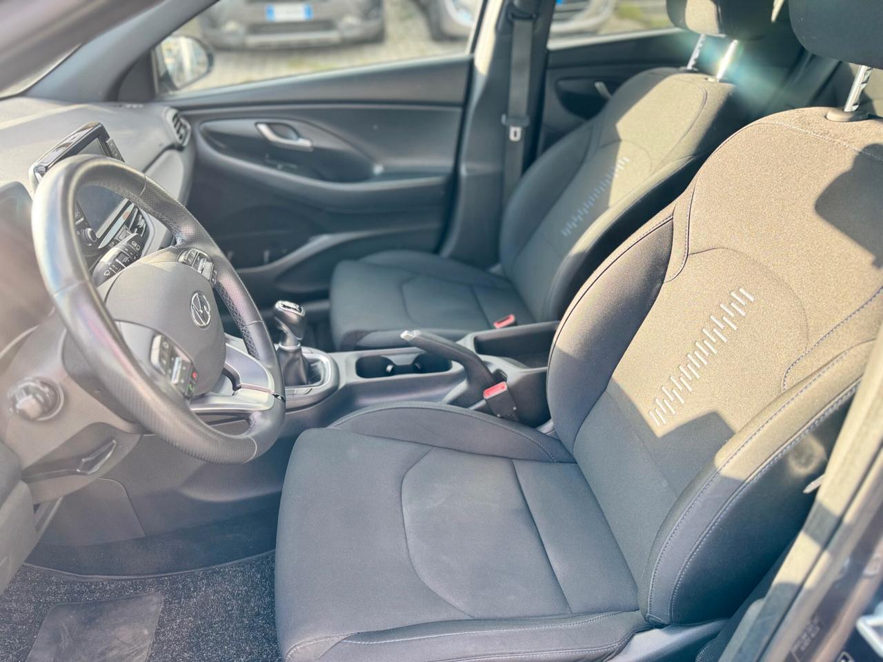 Hyundai i30 sw 1.6 CRDi 2019 top