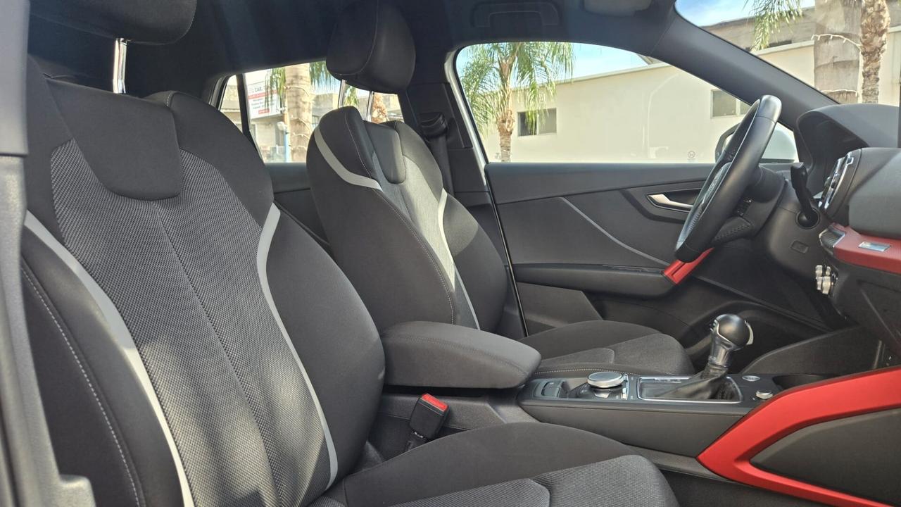 Audi Q2 30 1.6 tdi 115CV S line Edition S-Tronic Cockpit
