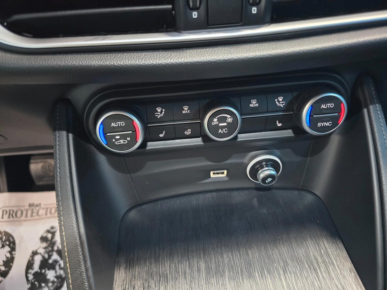 Alfa Romeo Stelvio 2.2 Turbodiesel Business IVA ESPOSTA