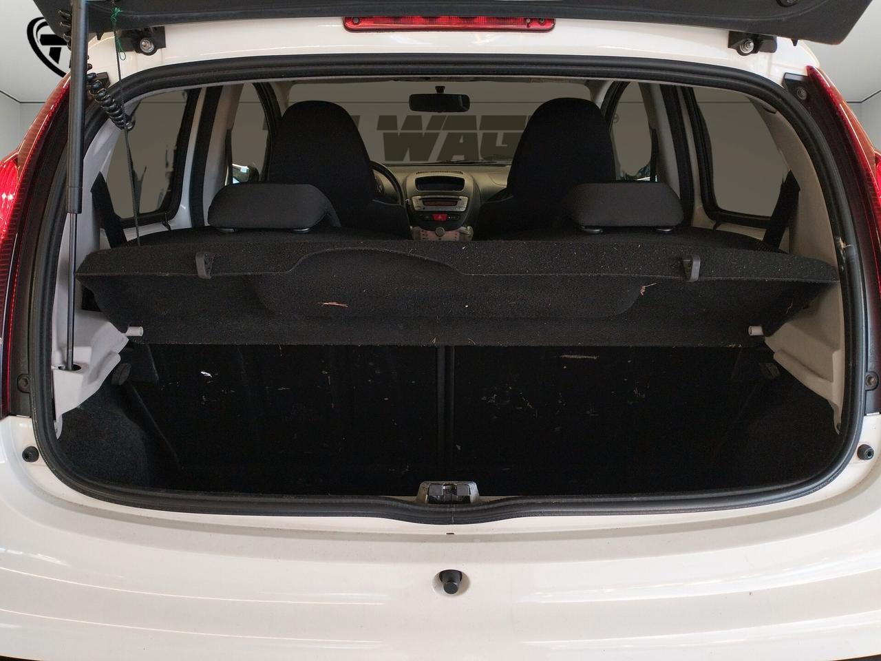 Peugeot 107 1.0 68CV 5p. Access - NEOPATENTATI