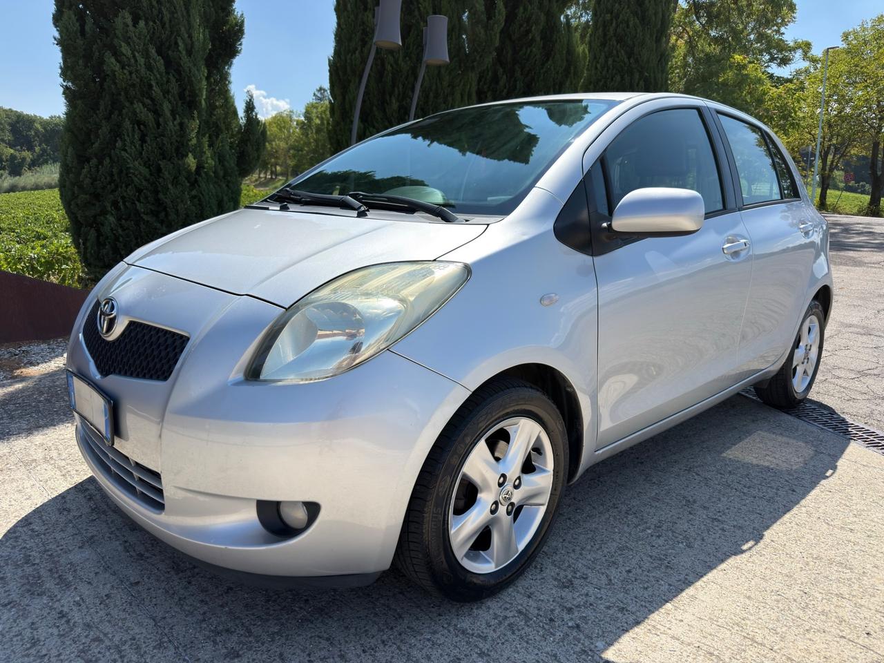 Toyota Yaris 1.3 5 porte Sol PERFETTA