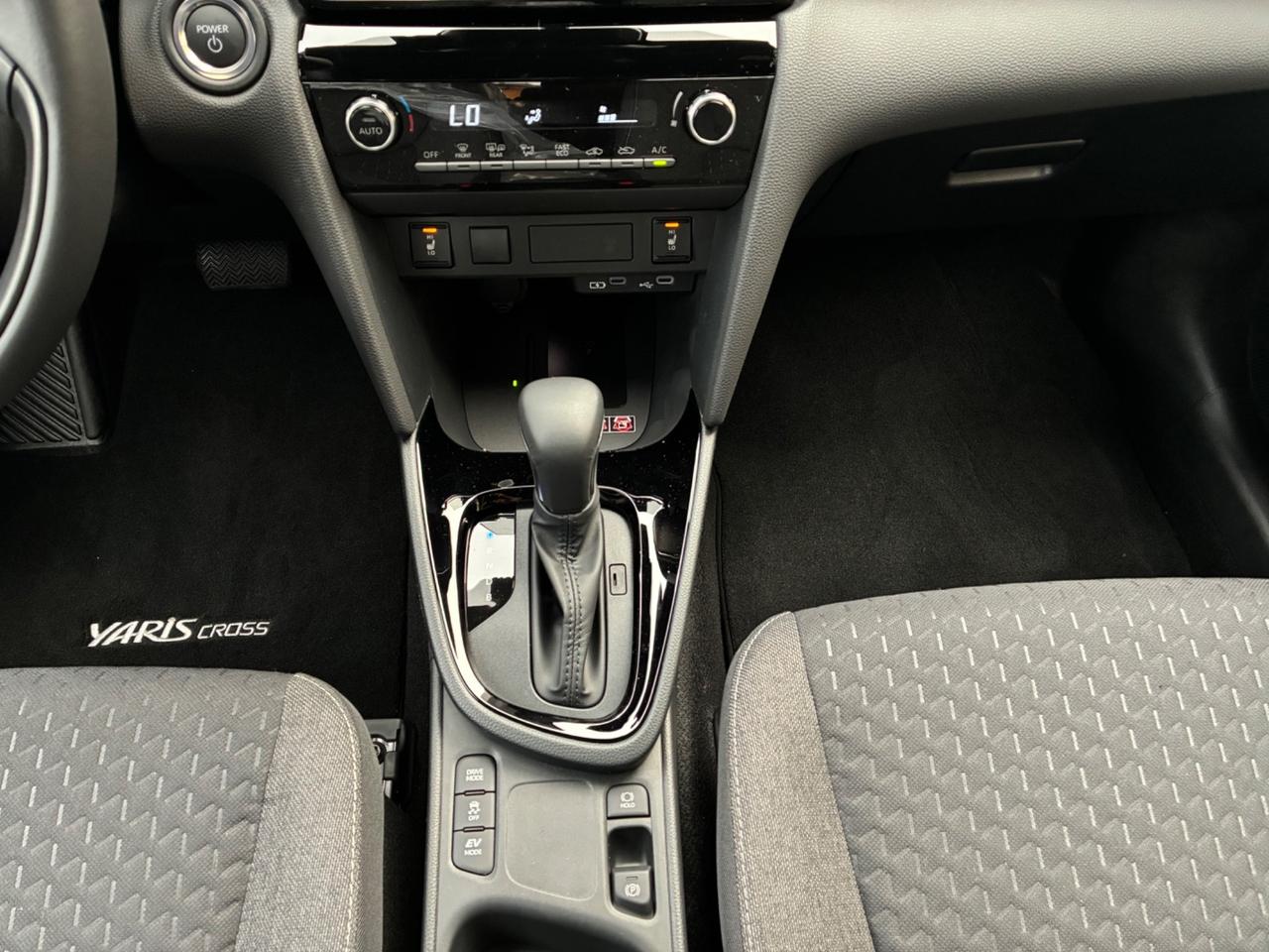 Toyota Yaris Cross 1.5 Hybrid 130 CV E-CVT Trend