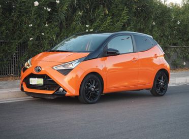 Toyota Aygo Connect orange 1.0 VVT-i 72 CV 5 porte x-wave