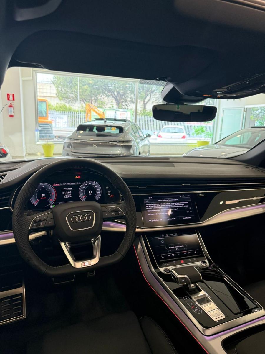 AUDI - Q8 - SUV TDI qu. 210 kW tiptr. S line ed.