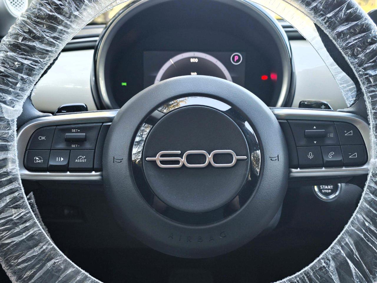 Fiat 600 1.2 HYBRID LA PRIMA 145CV AUTO *PREZZO VERO NO VINCOLI*