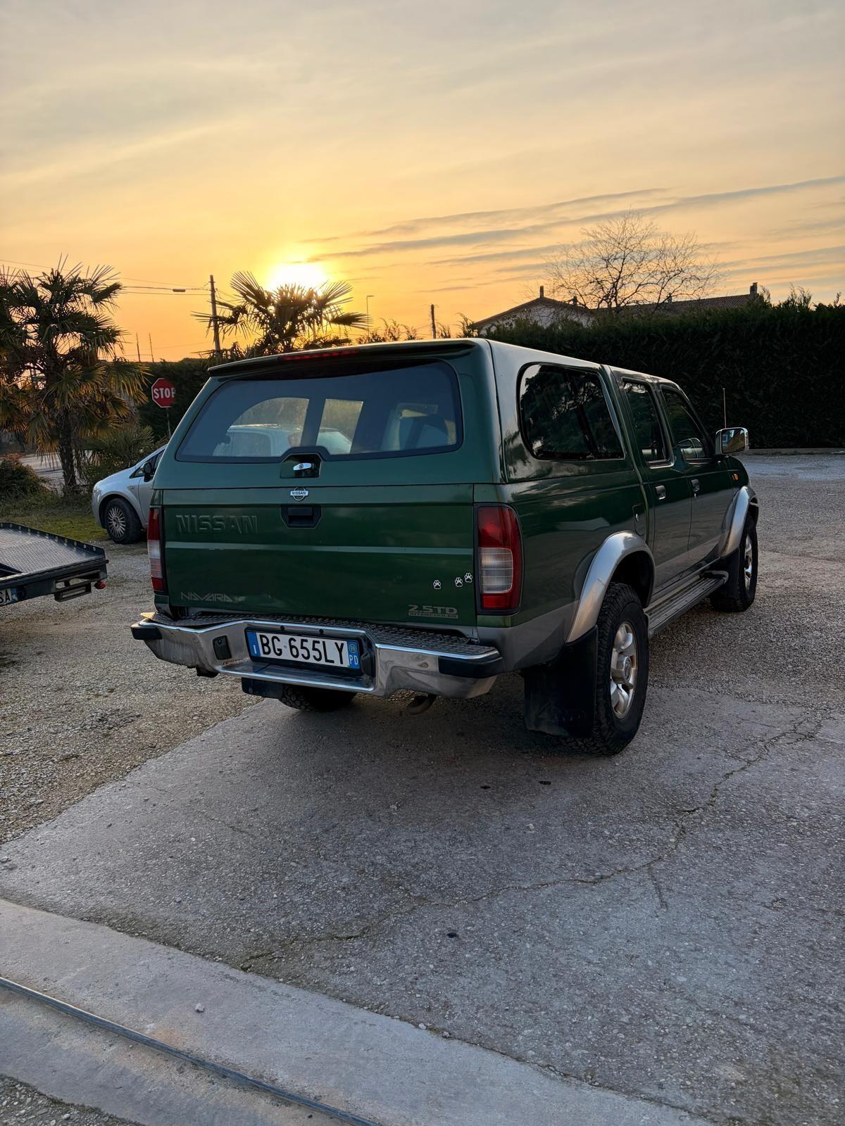 Nissan NAVARA 2.5 AUTOCARRO 5 POSTI-1999