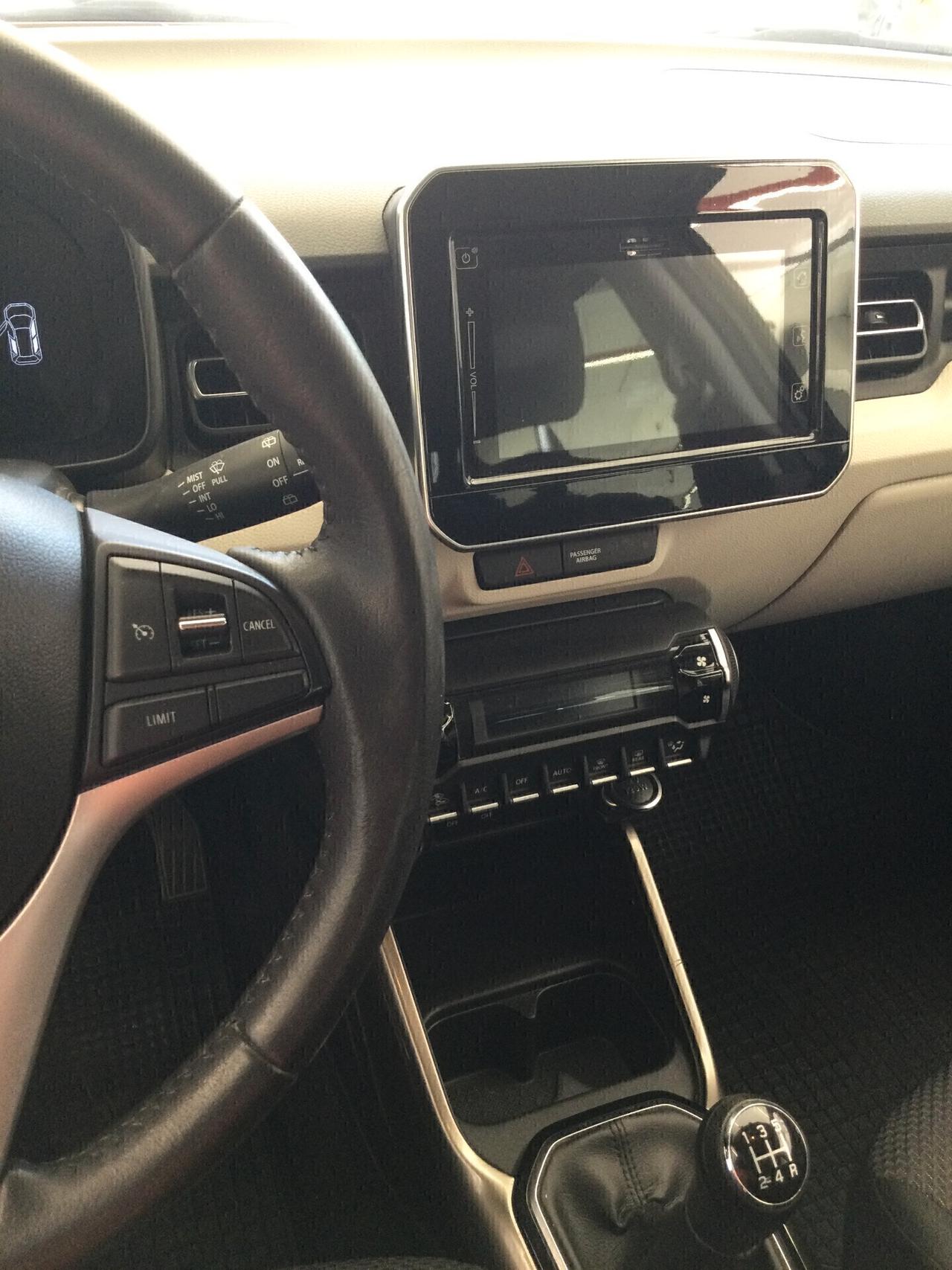 Suzuki Ignis 1.2 Hybrid Top