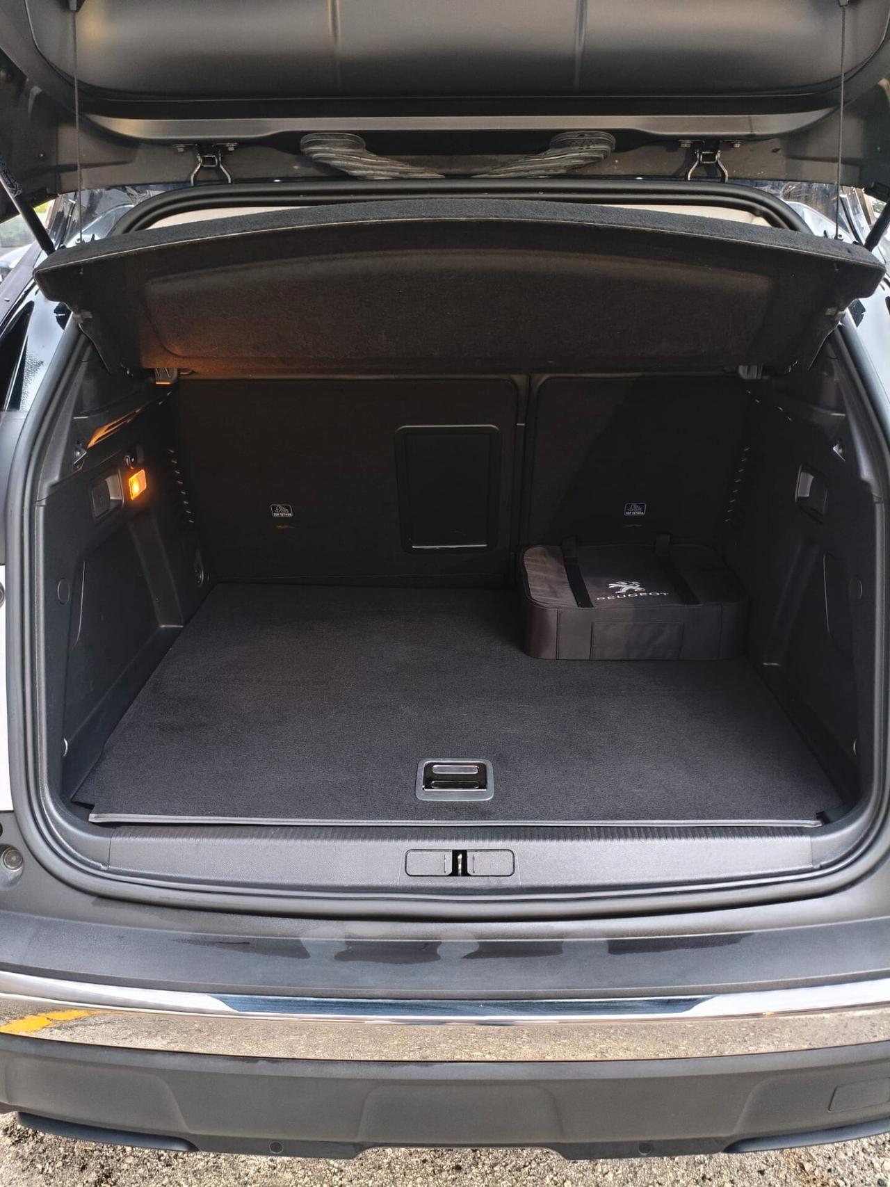 Peugeot 3008 1.6 Plug-In Hybrid 225Cv Eat8 Allure Pack