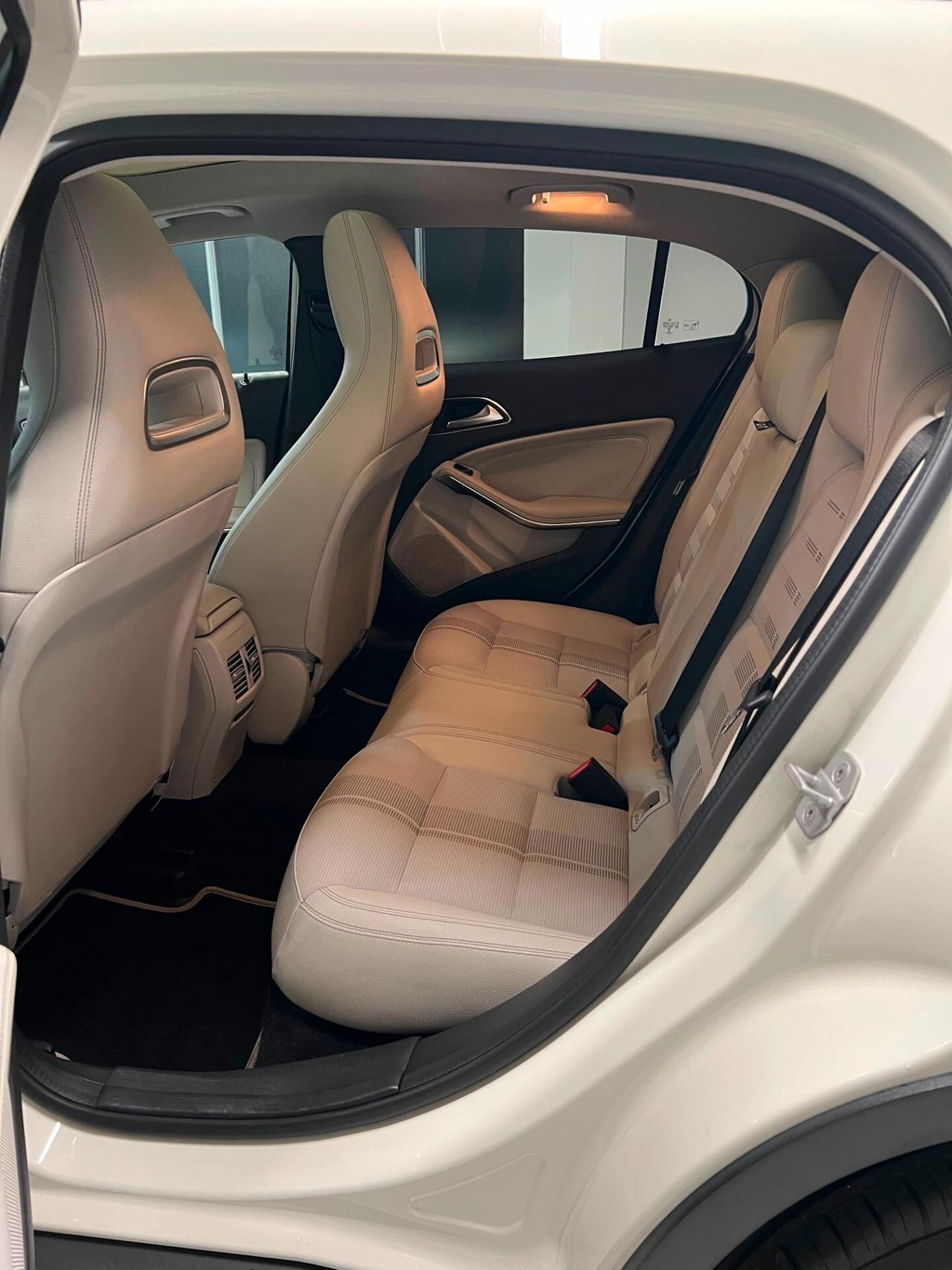 Mercedes-benz GLA 220 d Automatic 4Matic Premium
