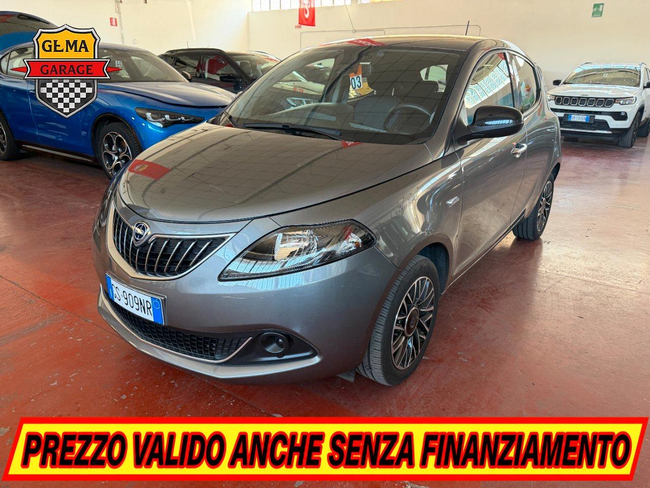Lancia Ypsilon 1.0 firefly hybrid Platino s&s 70cv