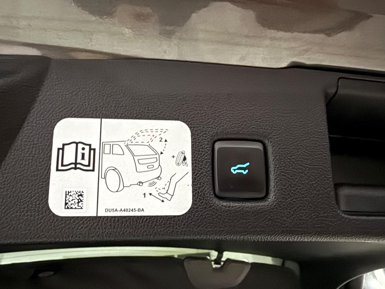 Ford Kuga 1.5D120 CV ST LINE X +PELLE/R19/TOP2022