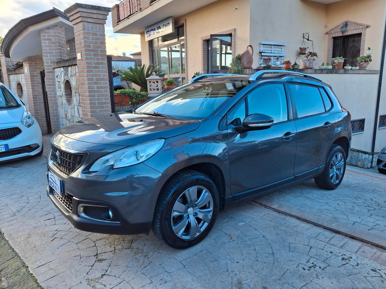 Peugeot 2008 BlueHDi 100 Active 1.6 turbo diesel