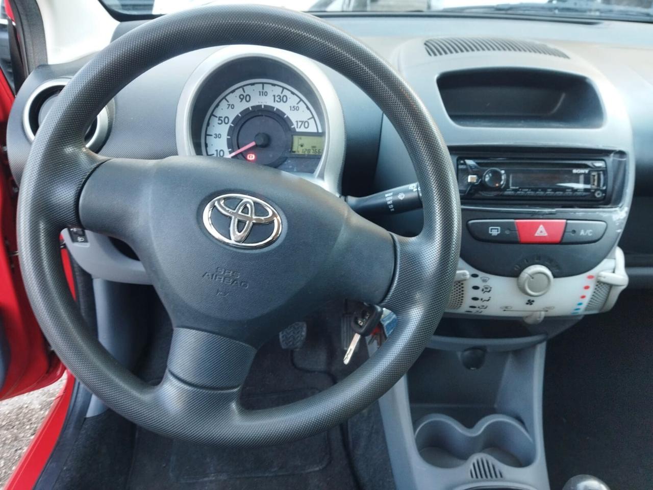 Toyota Aygo 1.0 benzina 2010