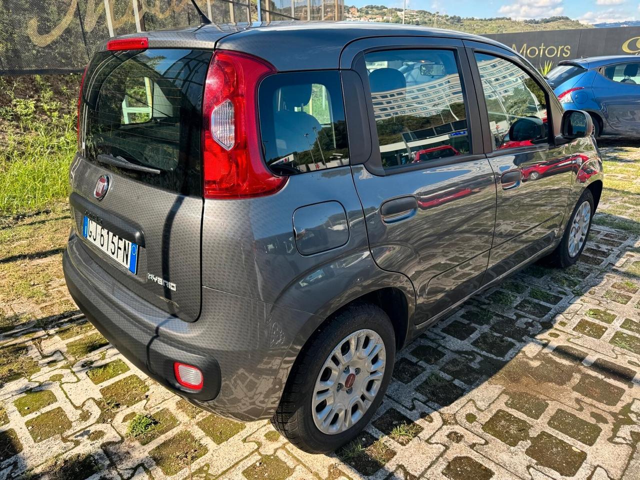 Fiat Panda 1.0cc Hybrid 70cv