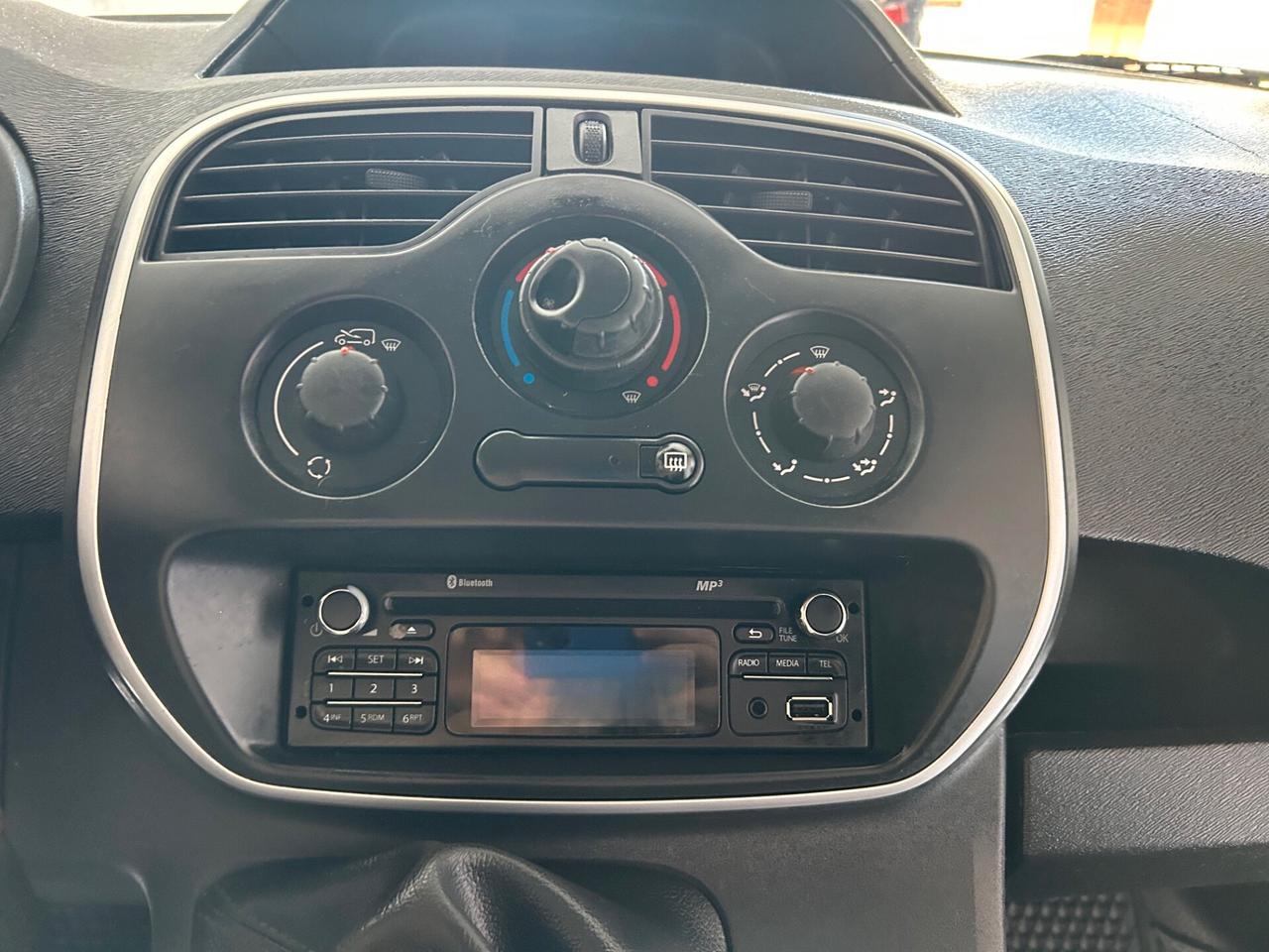 Renault Kangoo 1.5 DCI 75cv EXPRESS – AUTOCARRO (PREZZO + IVA)