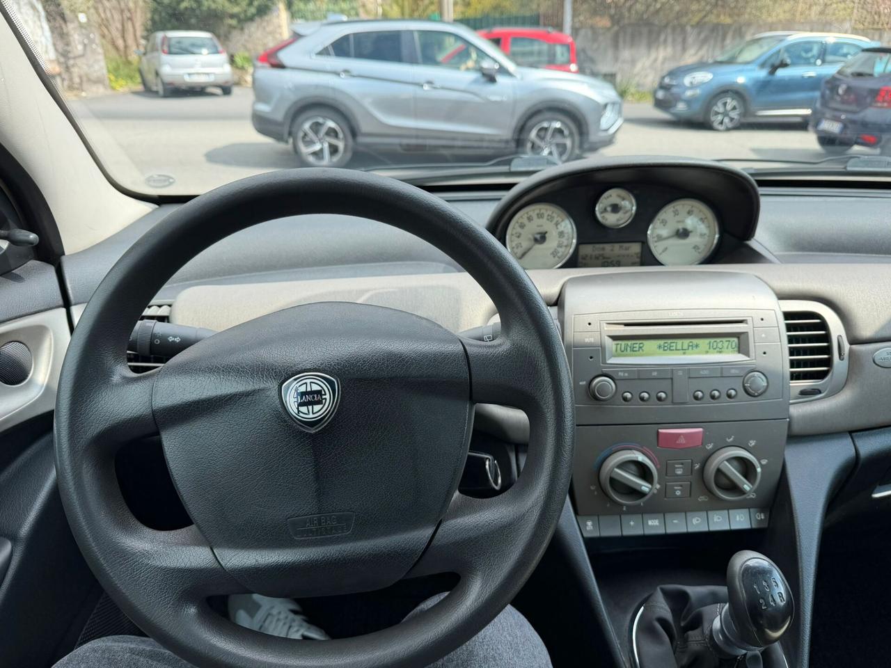 Lancia Ypsilon 1.2 16V Oro