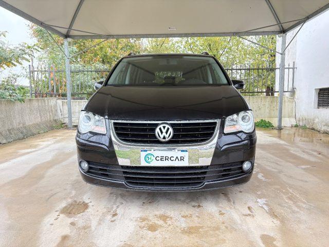 VOLKSWAGEN Touran 1.6 BENZINA FARI FENDI CERCHI IN LEGA OK NEOP