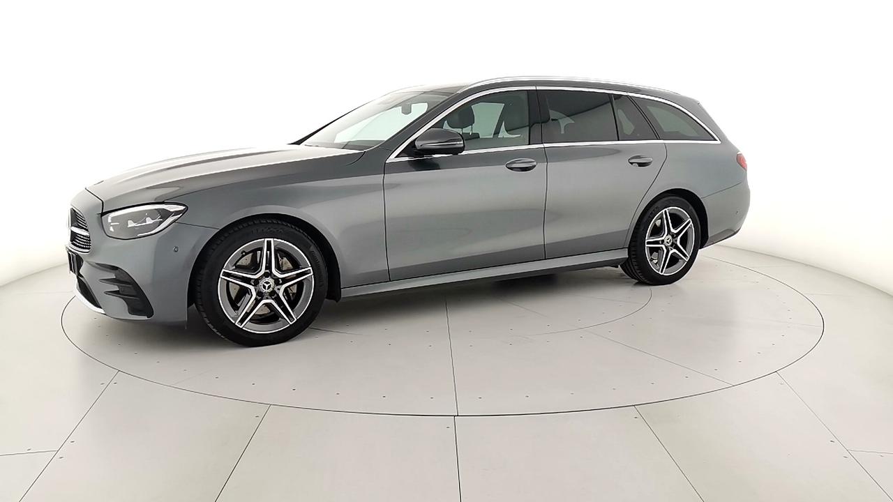 Mercedes-Benz E220 d 4MATIC Mild hybrid