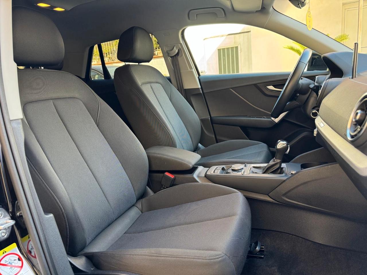 Audi Q2 30 TDI Business