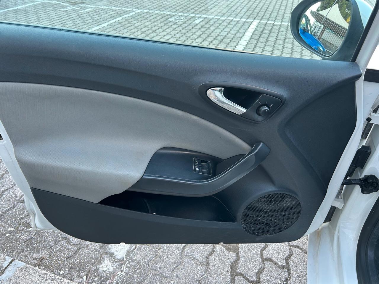 SEAT Ibiza 5p 1.4 tdi cr 75cv MOTORE RUMOROSO
