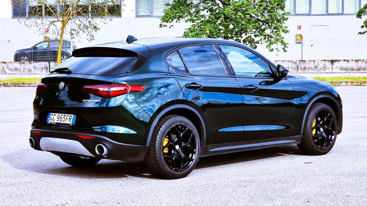 Alfa Romeo Stelvio 2.2 Turbodiesel 190 CV AT8 Q4 Sprint