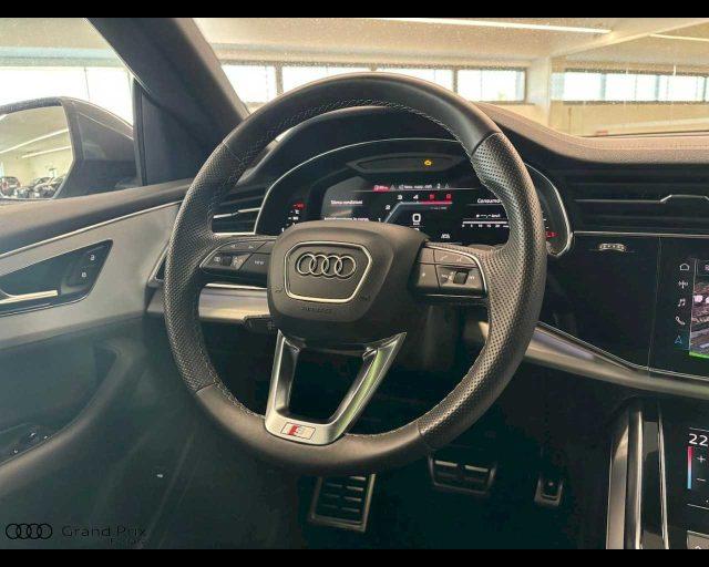 AUDI Q8 45 TDI quattro tiptronic Sport