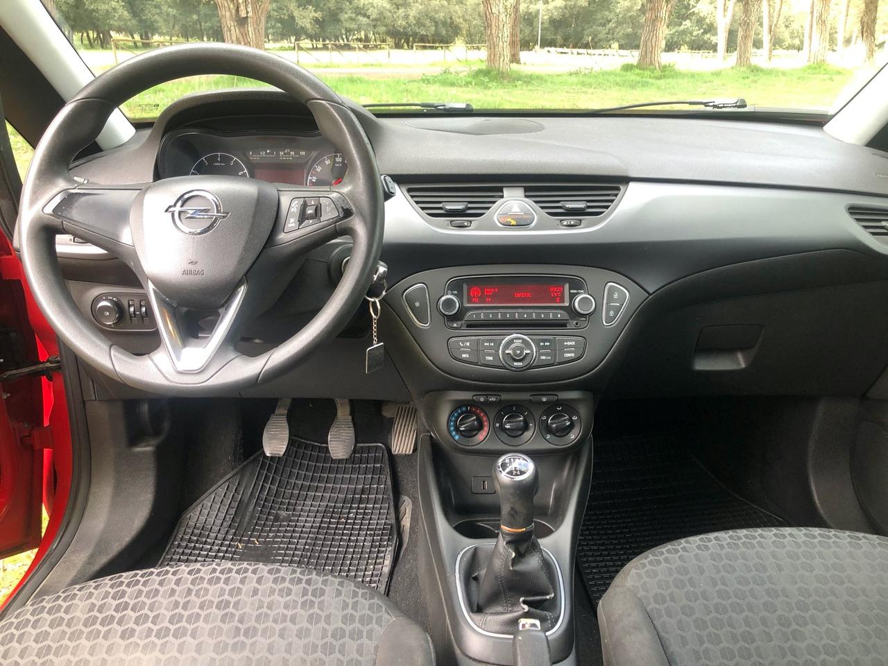 Opel Corsa 1.2 5 porte b-Color