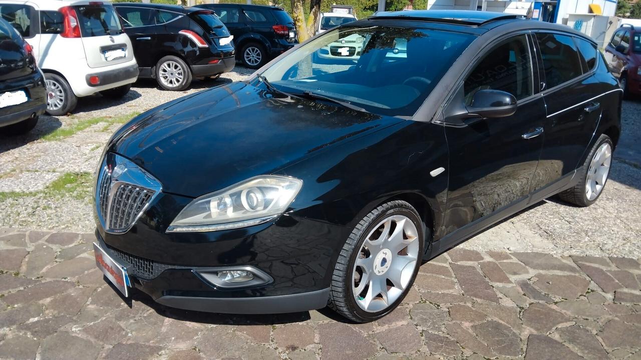 Lancia Delta 1.9 MJT Twinturbo DPF Platino X COMMERCIANTI