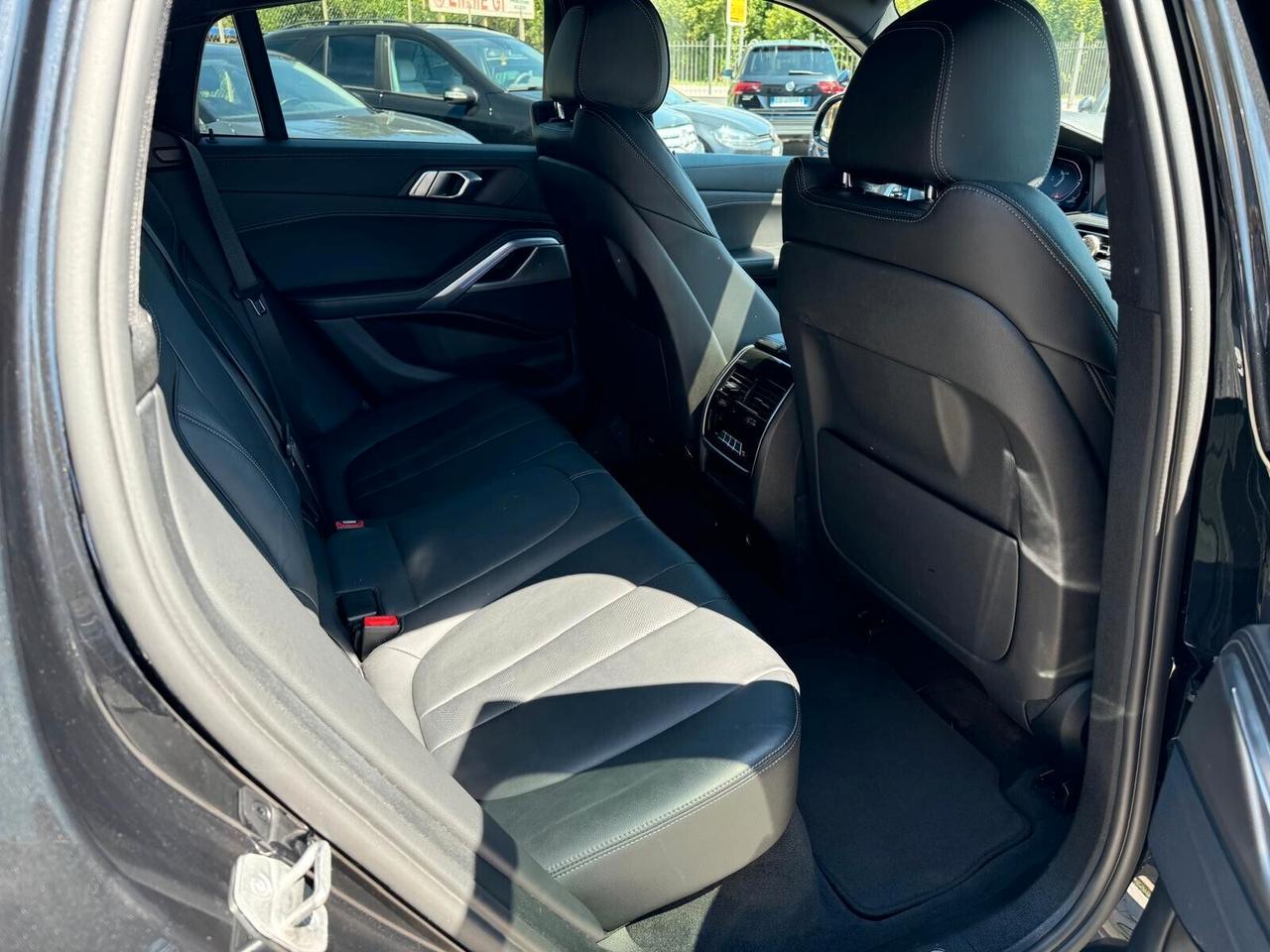 Bmw X6 M50i