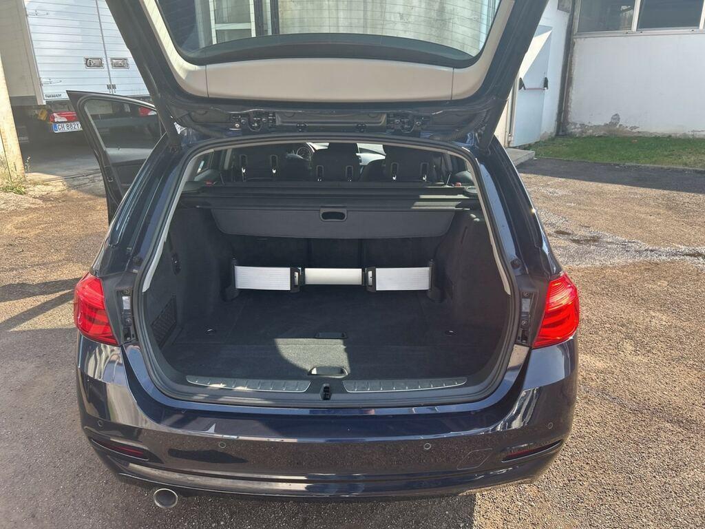 BMW Serie 3 Touring 318 d Steptronic