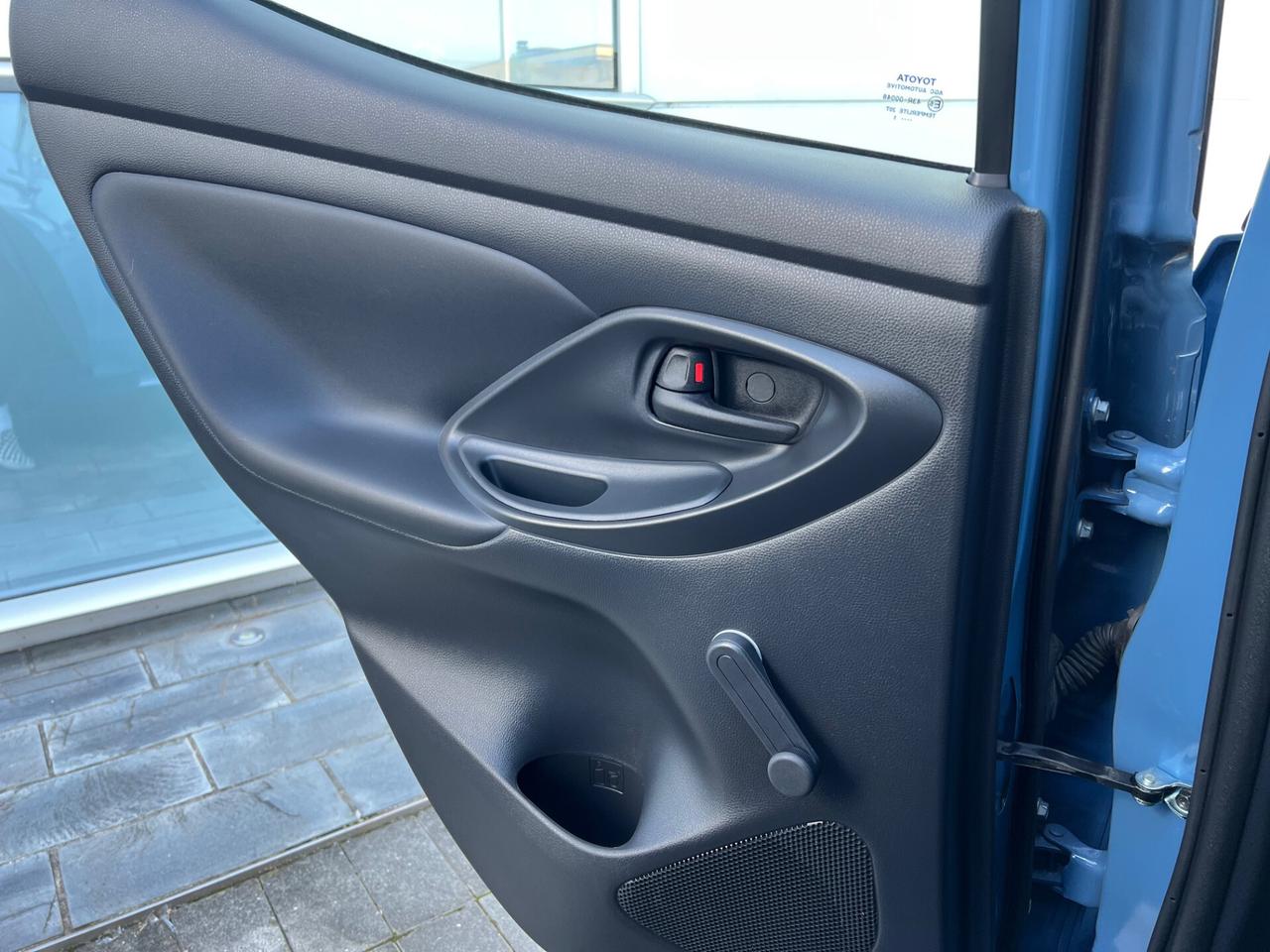 Toyota Yaris 1.5 Hybrid 5 porte Active