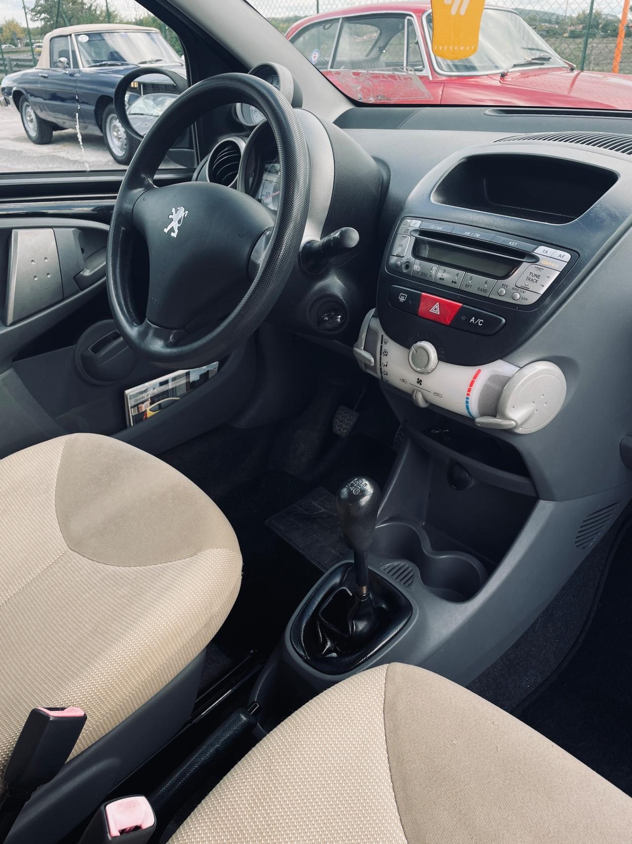 Peugeot 107 1.0 68CV Plaisir