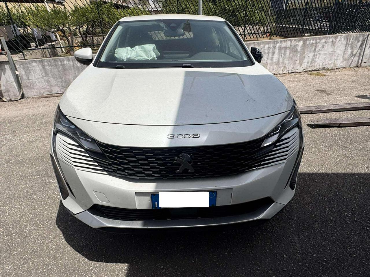 Peugeot 3008 BlueHDi 130 S&S EAT8 Active Pack-2021