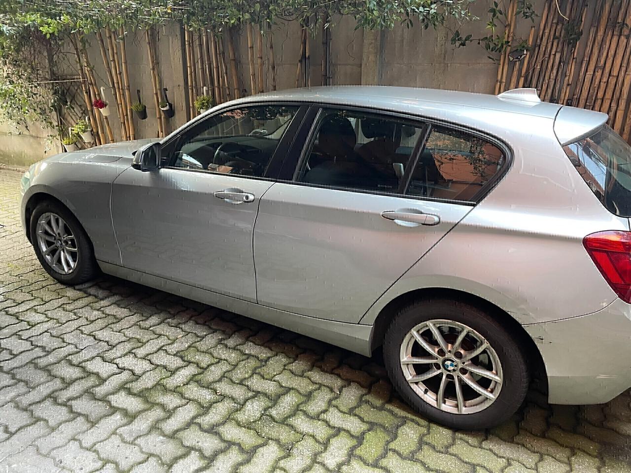 Bmw 116 116d 5p. Efficient Dynamics Urban AUTOMATICA