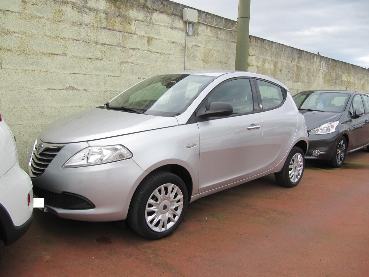Lancia Ypsilon 0.9 TwinAir 85 CV Metano Ecochic Gold - BENZINA/GPL