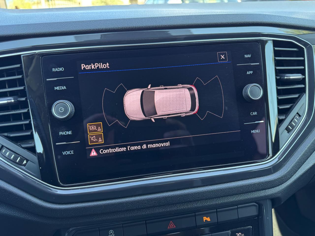 Vw T-ROC 1.6TDI 116cv/VIRTUAL COCKPIT/FULL LED.