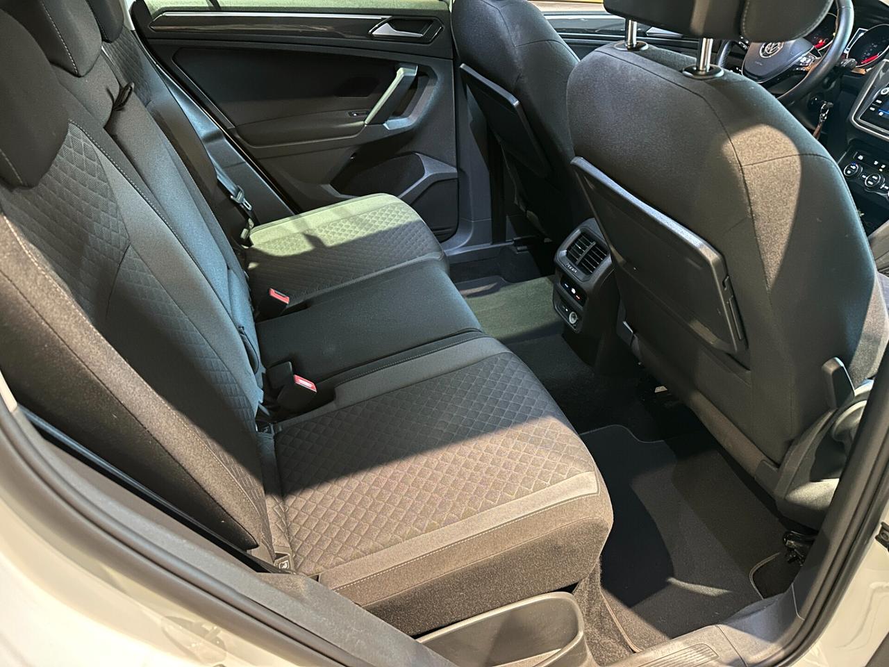 Volkswagen Tiguan 2.0 TDI SCR 4MOTION Business BlueMotion Technology