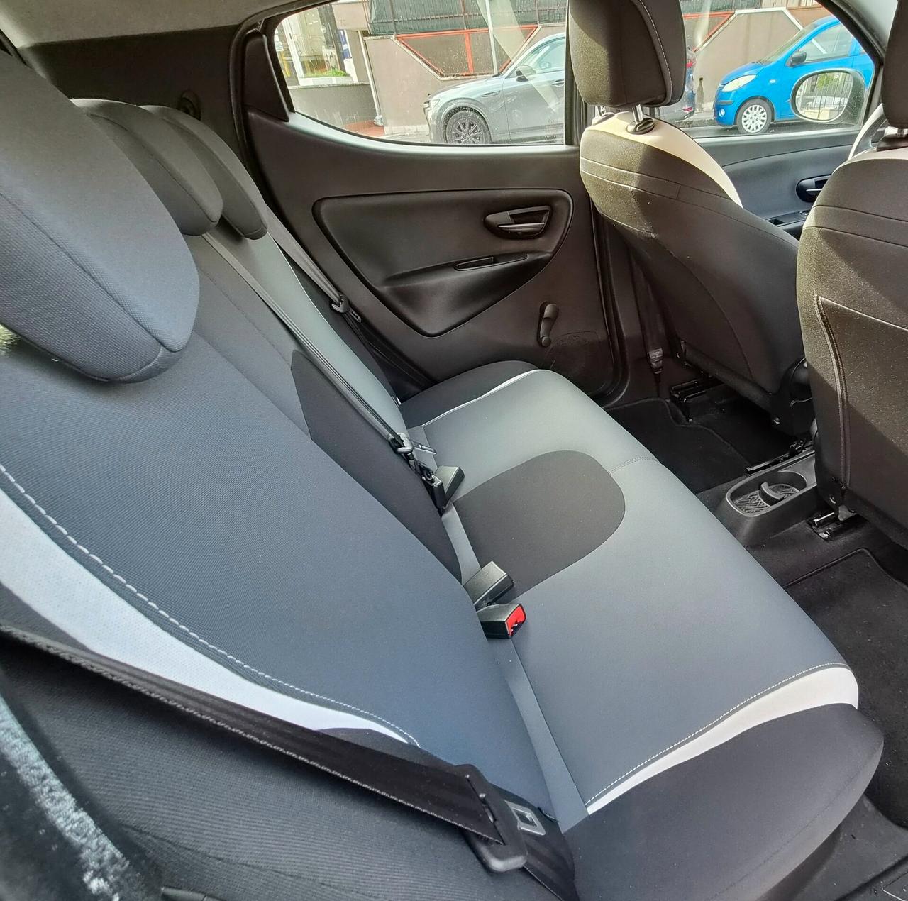 Lancia Ypsilon 1.3 MJT 16V 95 CV 5 porte S&S Elle