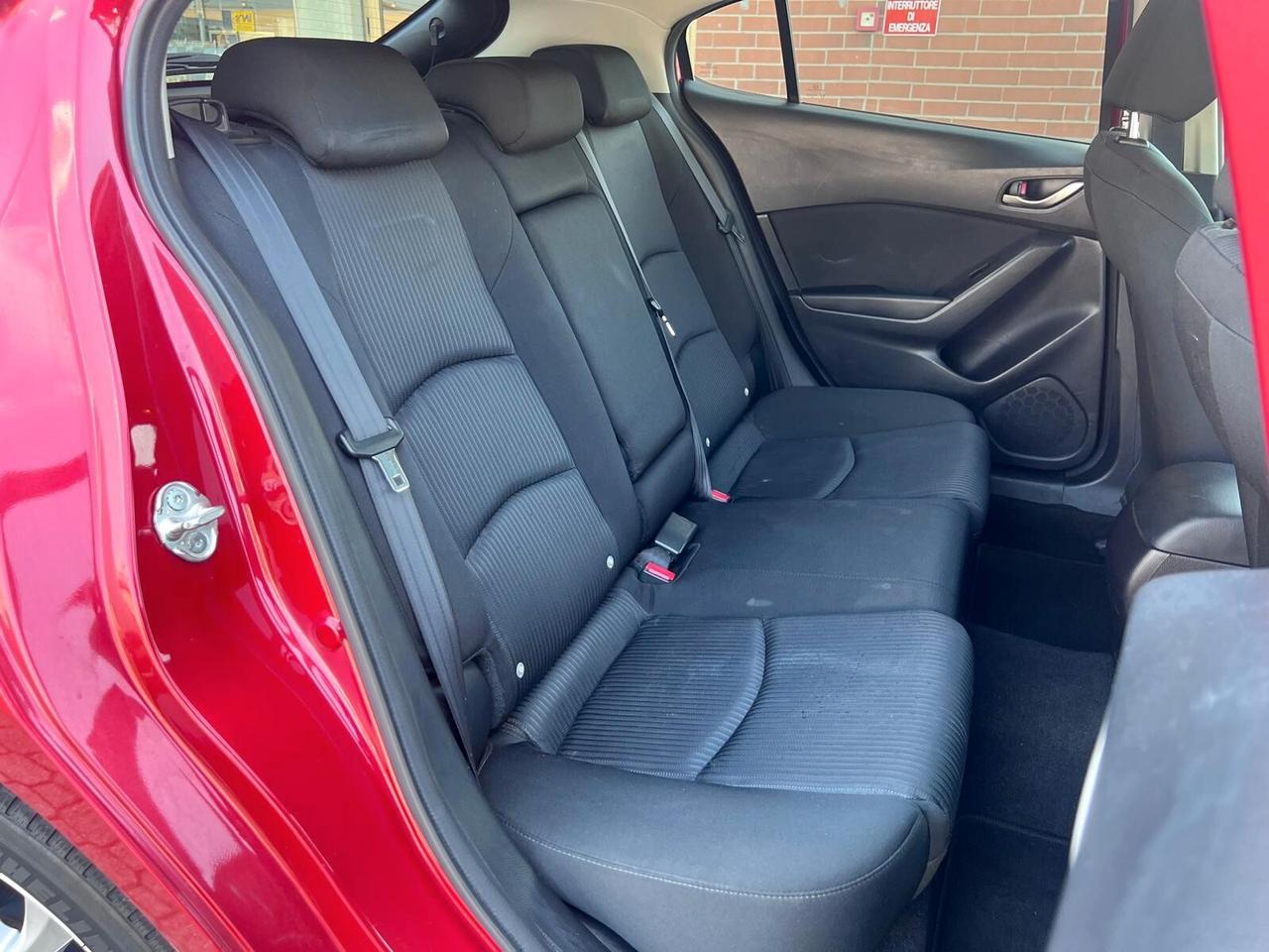 Mazda 3 Mazda3 1.5 Skyactiv-D Evolve