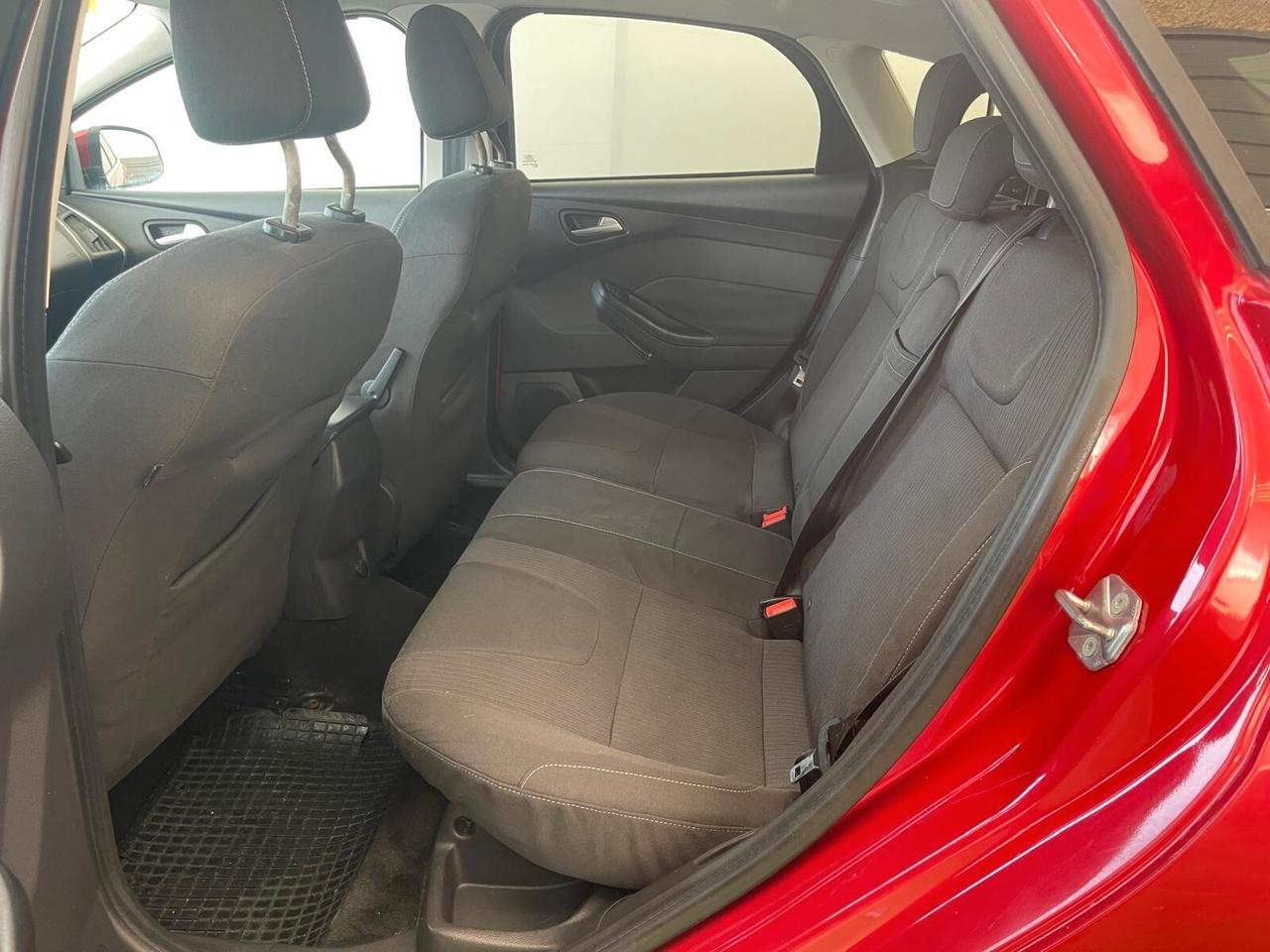 FORD FOCUS 1.6 BENZINA 150CV