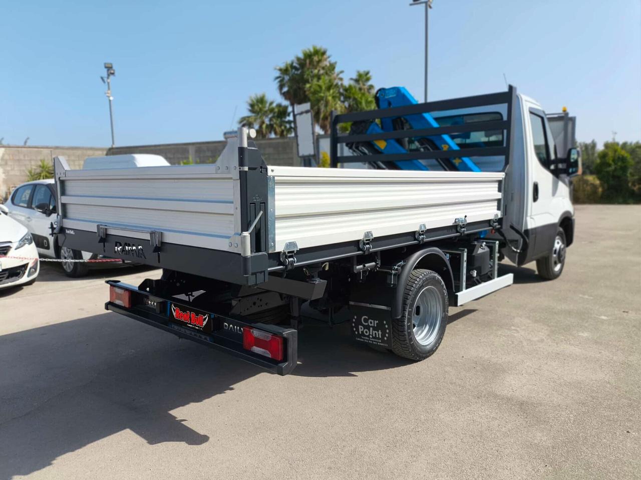 IVECO DAILY 3000 CC. 150 CV. CON GRU E RIBALTABILE NUOVO RIF:3325