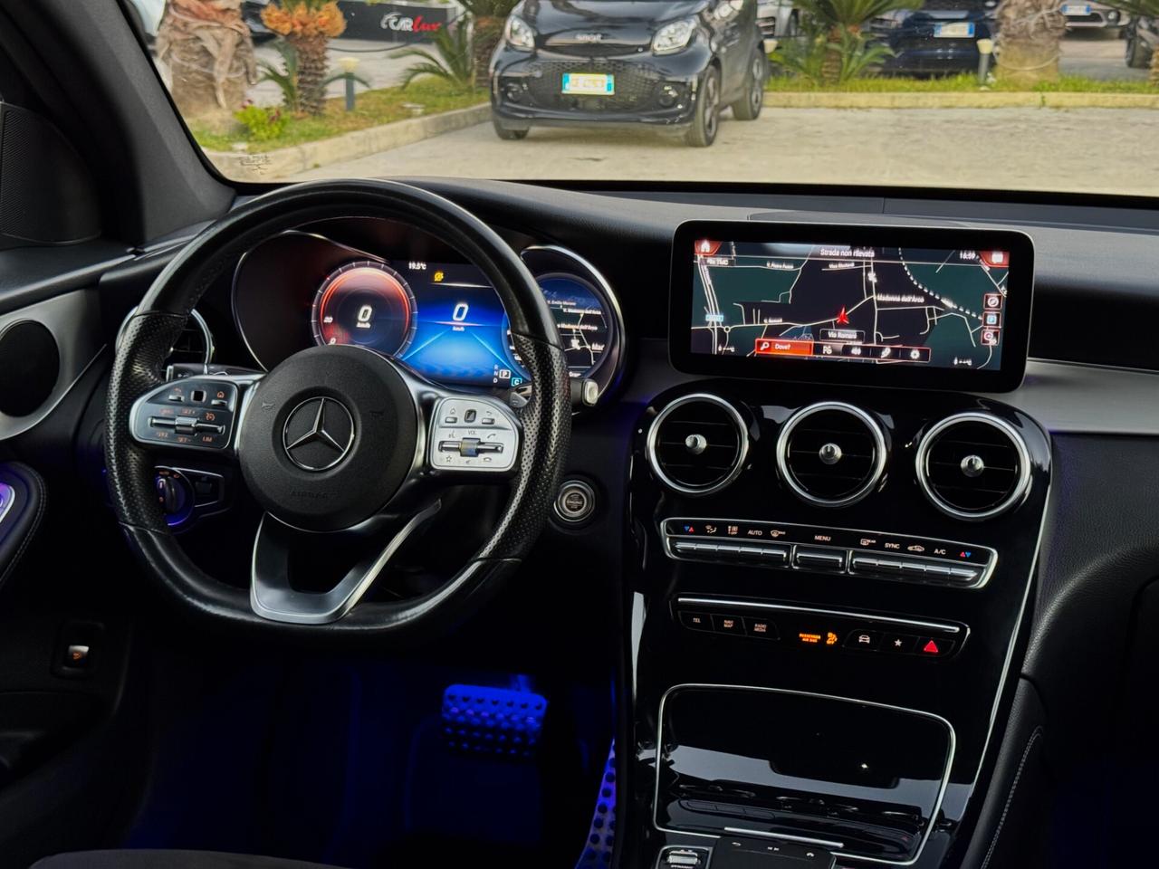 Mercedes-Benz GLC 220 d Coupe Premium Plus AMG 4M