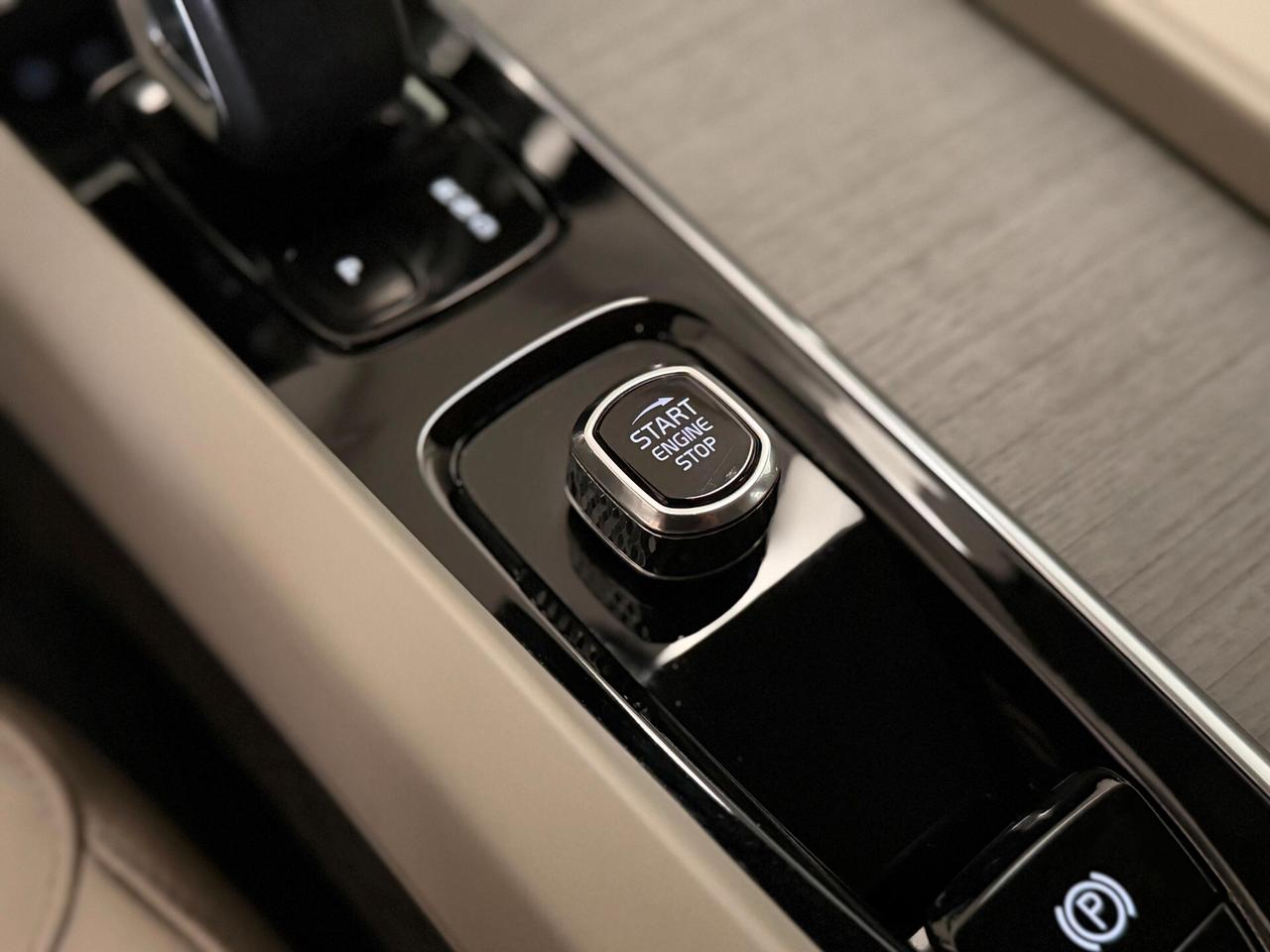 Volvo V60 Cross Country B4 (d) AWD automatico Ultimate