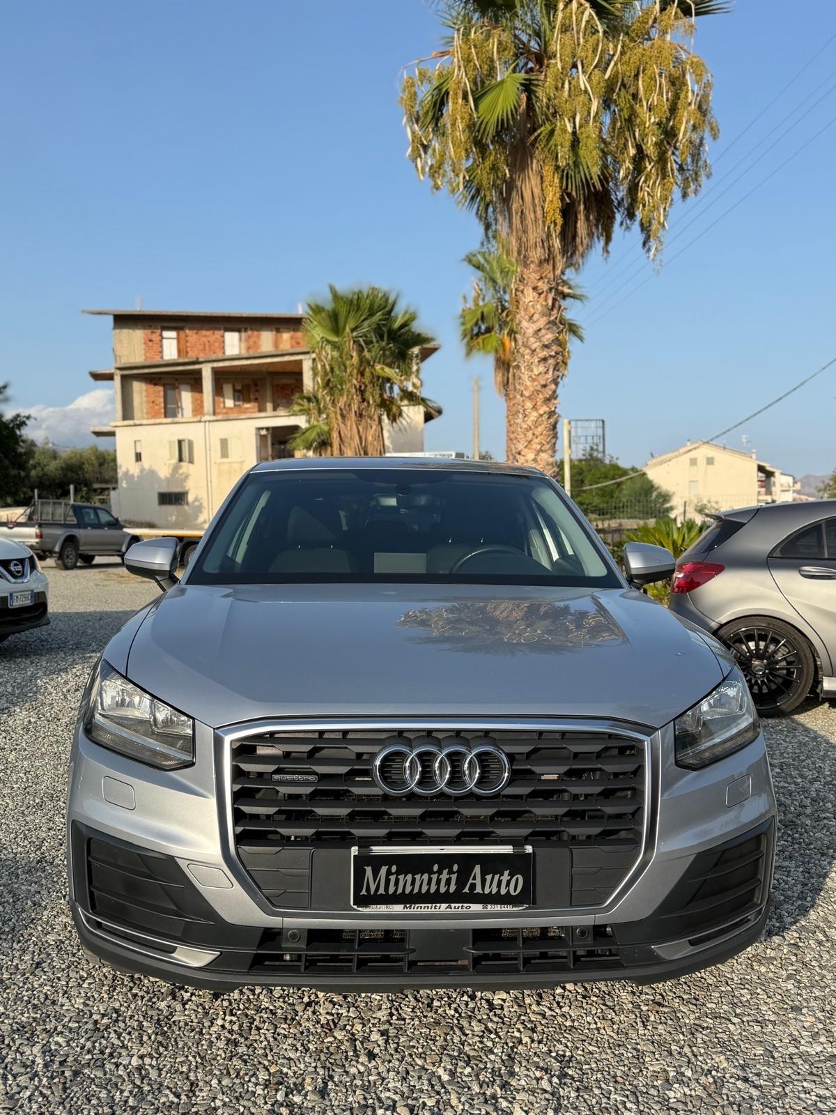 Audi Q2 35 TDI S tronic Business