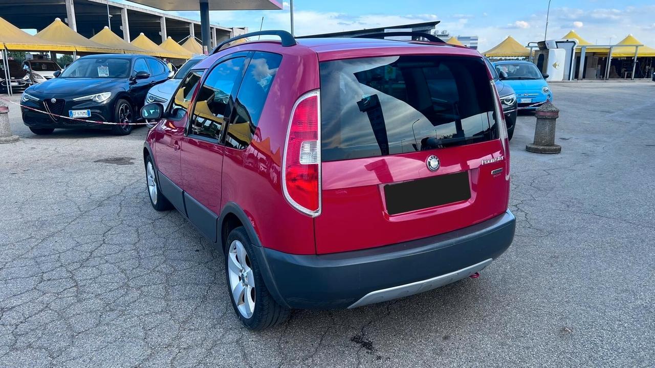 Skoda Roomster 1.4 16V Scout GPLine