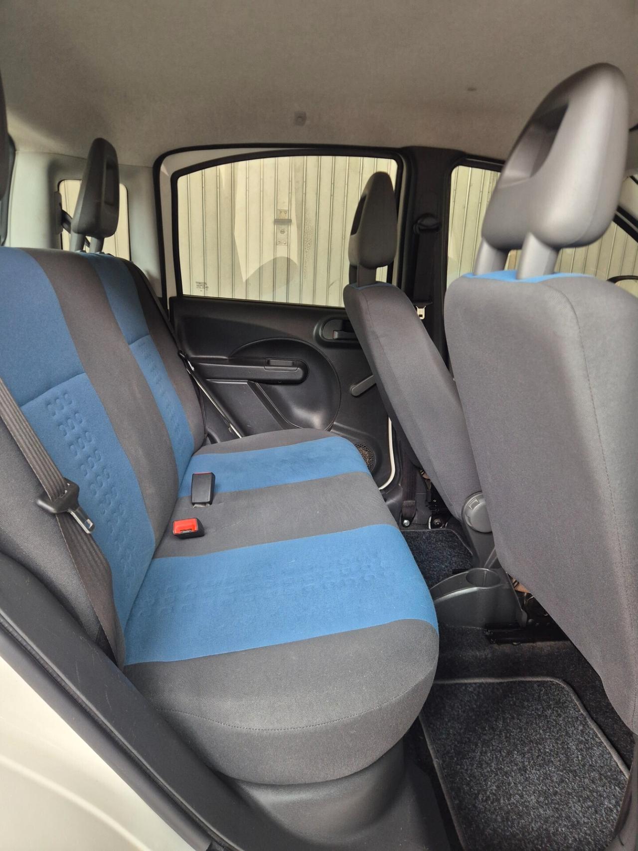 Fiat Panda 1.2 benzina euro 5 neo patentati