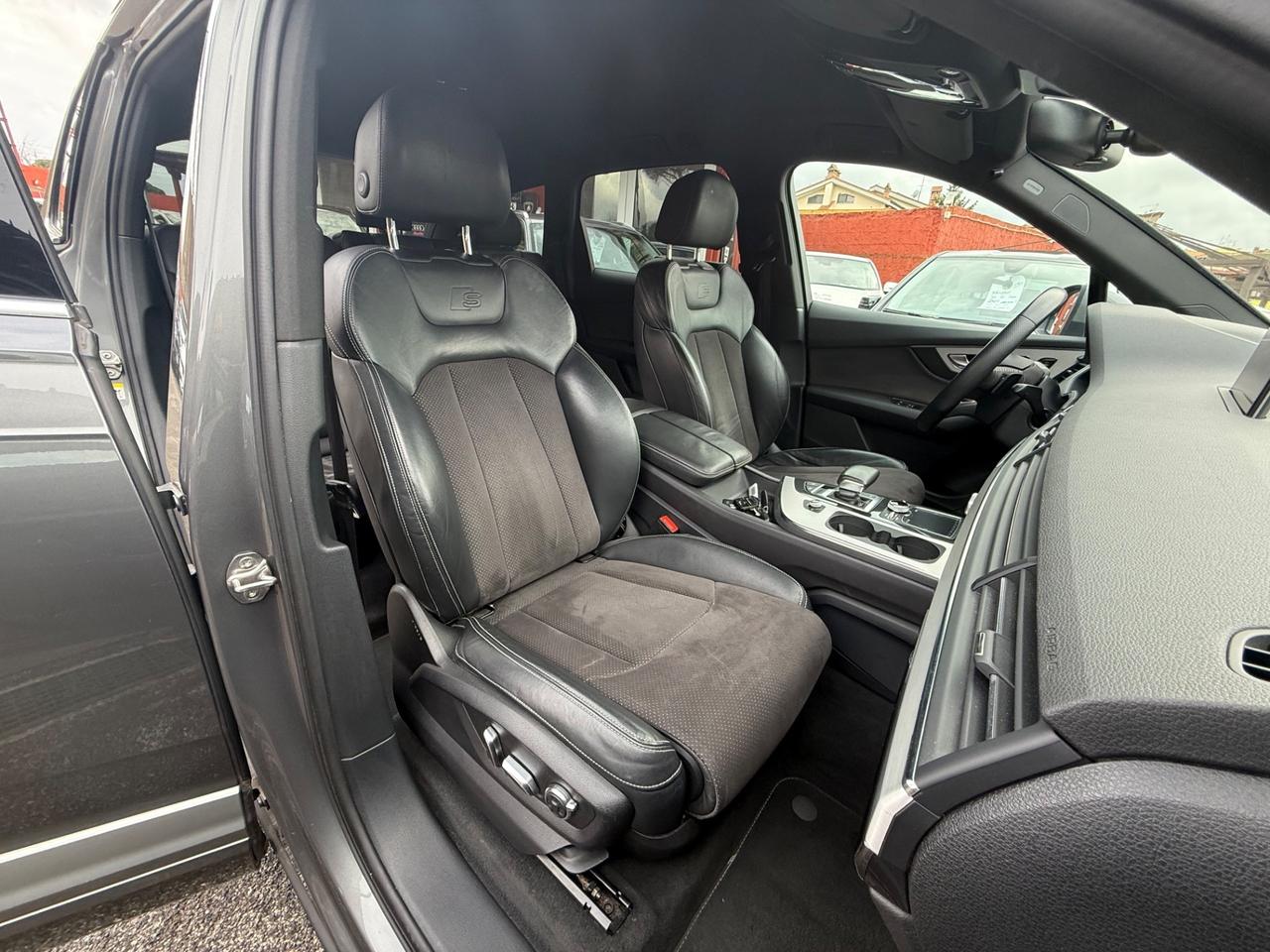 Q7 3.0 TDI 218 CV-7 posti -unipro-iva esp-s-line -