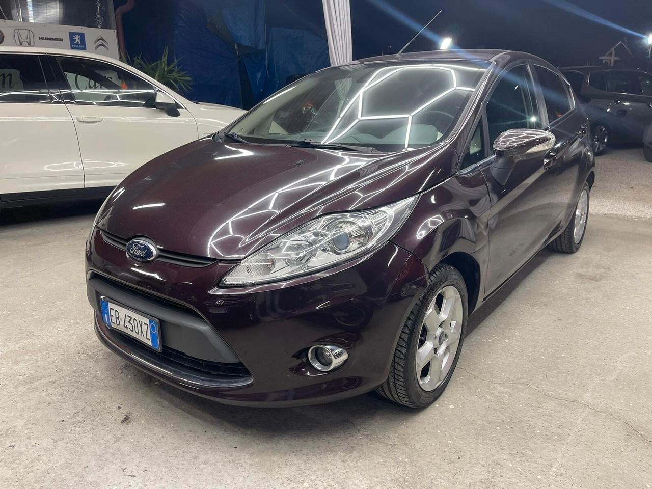 Ford Fiesta 1.4 5 porte Bz.- GPL Titanium NEOPATENTATI FINANZIAMENTO NO BUSTA